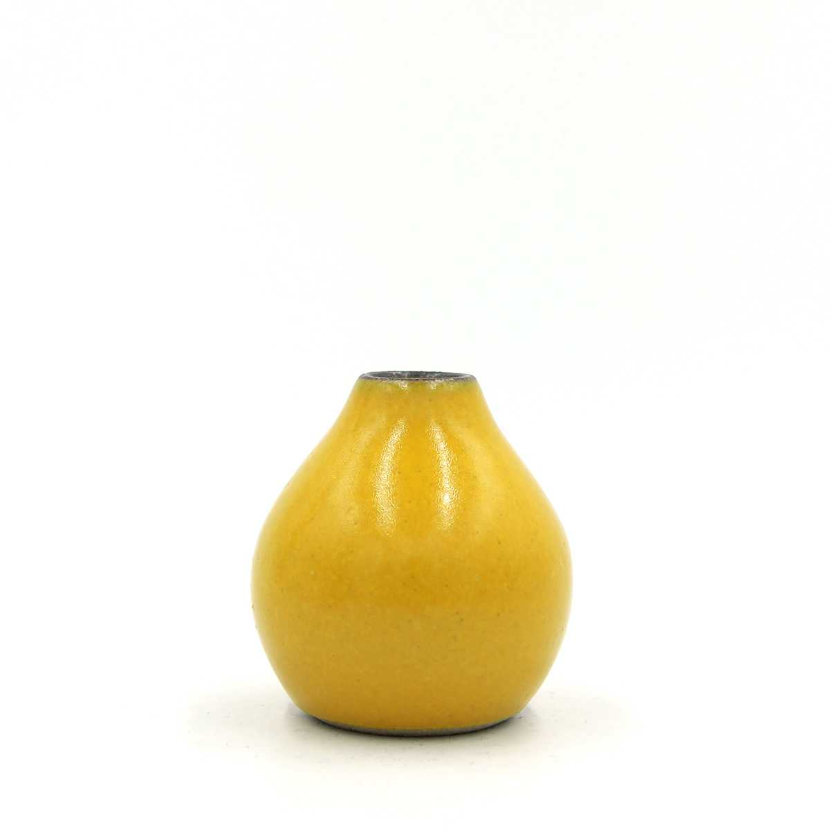 Dark Rim vase