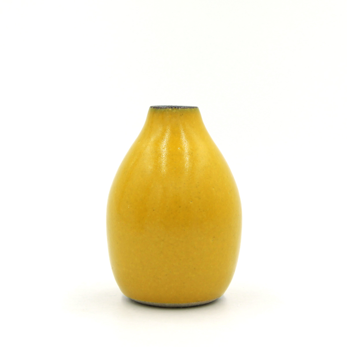 Dark Rim vase