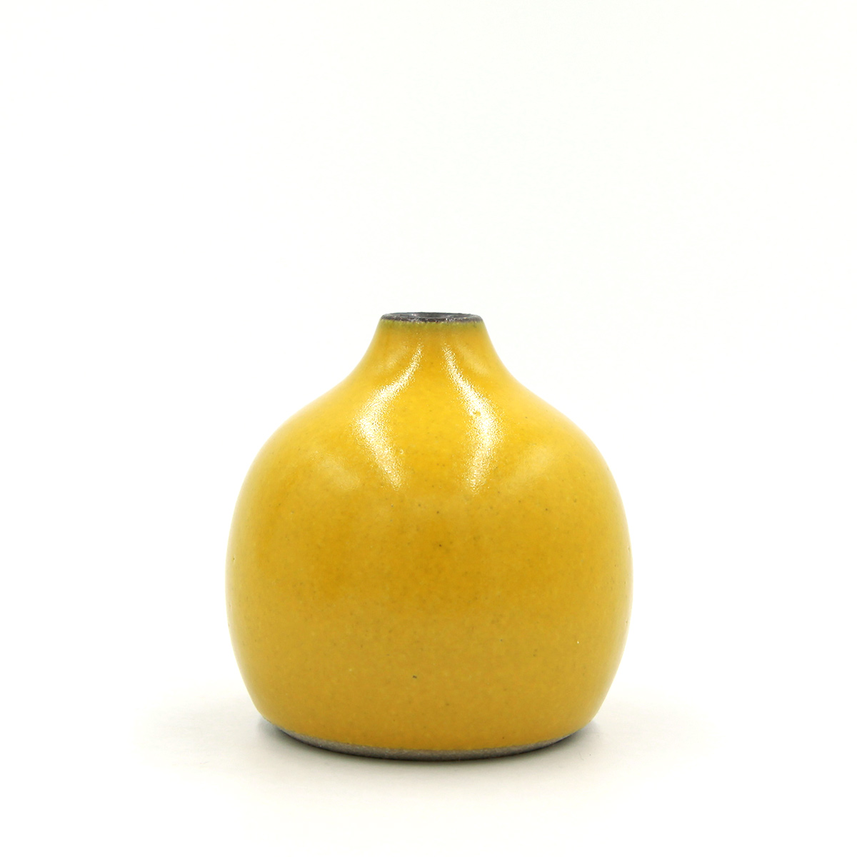 Dark Rim vase