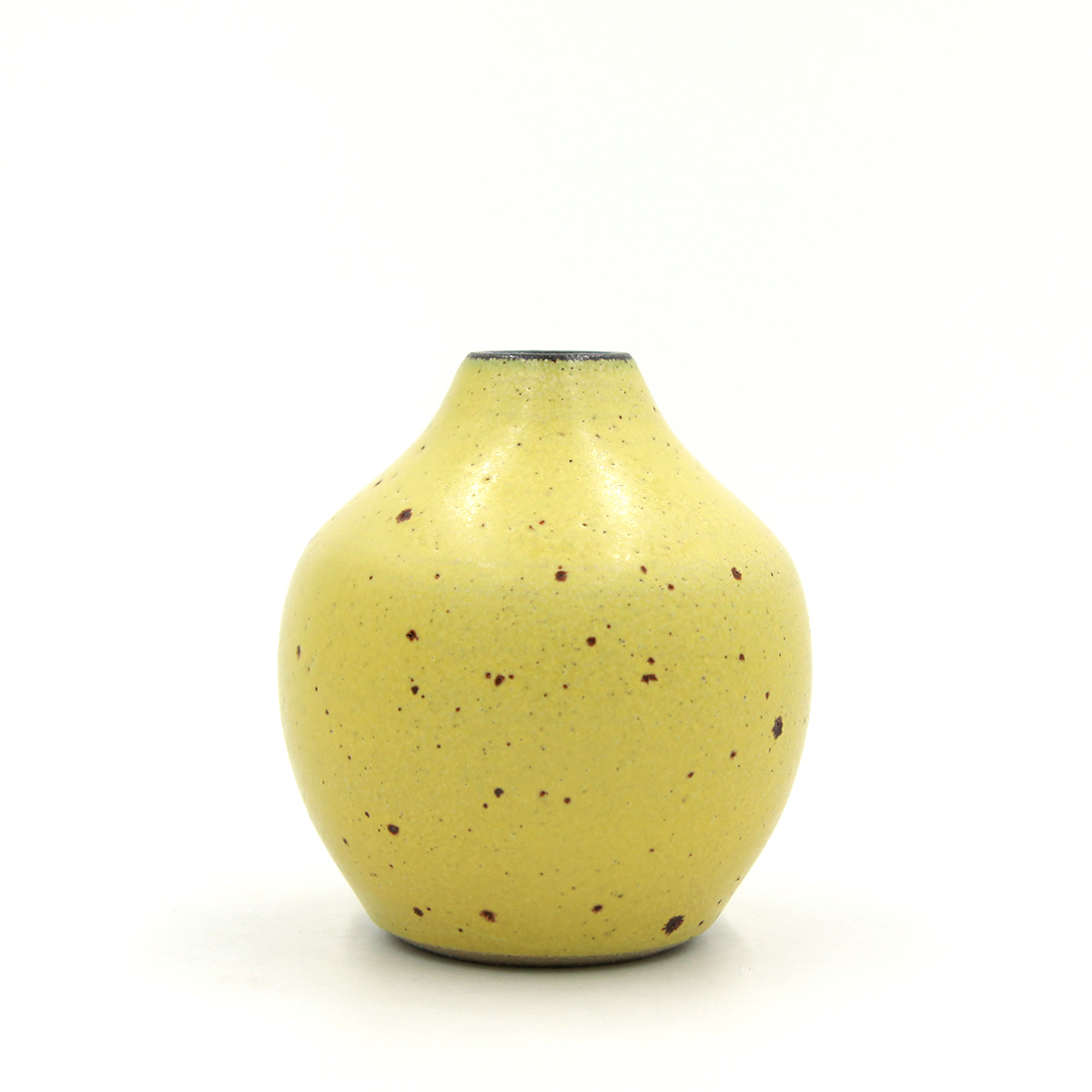 Dark Rim vase